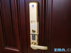 如何打开防盗门