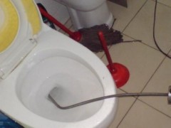 怎样疏通座便器