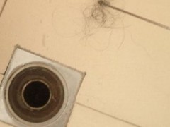 地漏芯掉到管道里了怎么办?